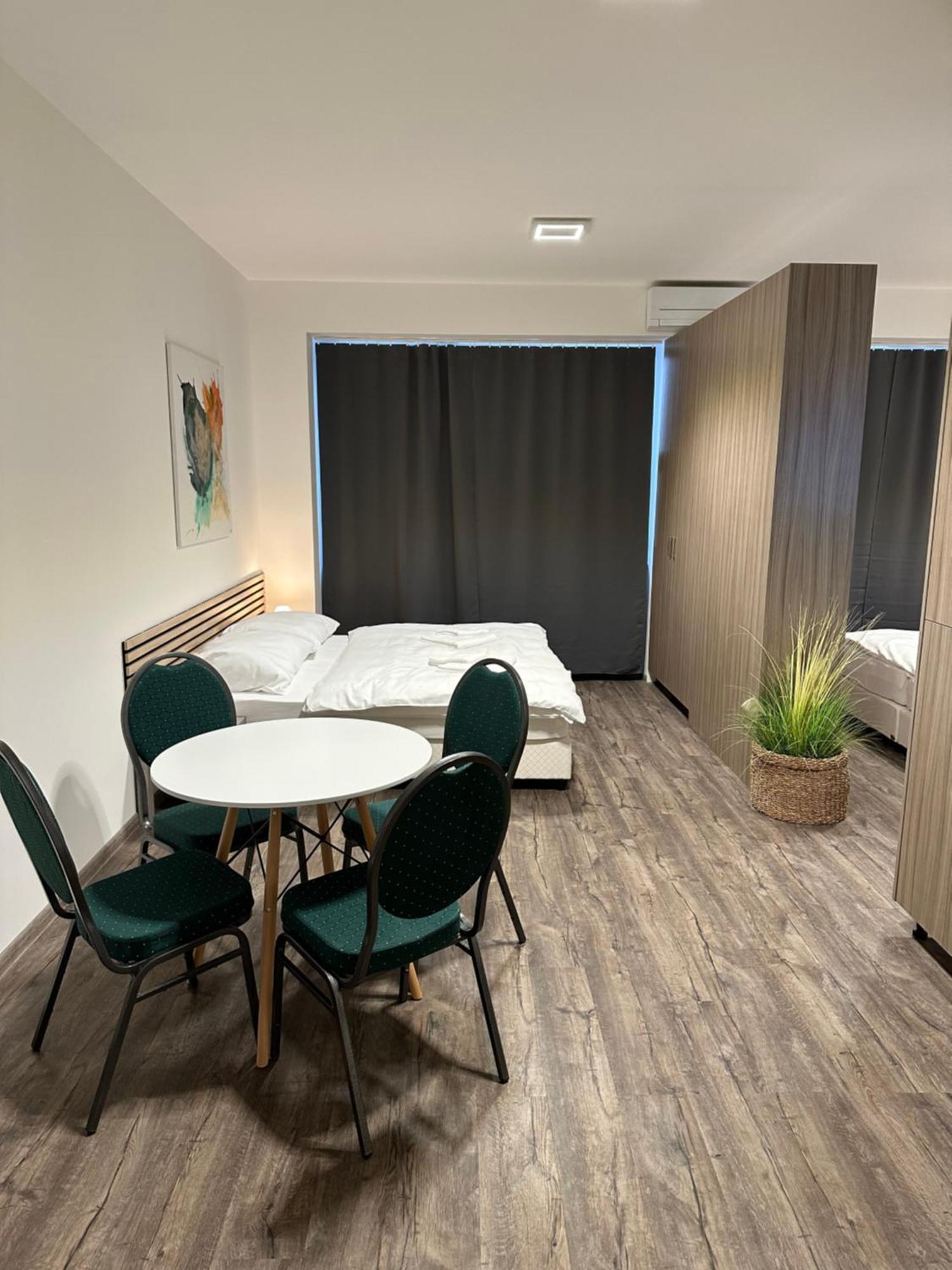 111Apartments Košice Esterno foto